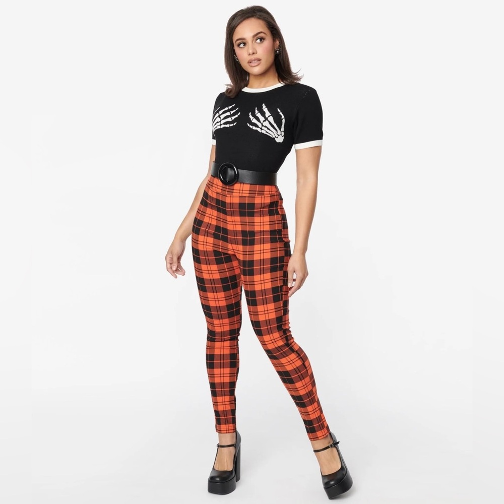 Unique vintage orange and black plaid cigarette pants size 4x 22/24